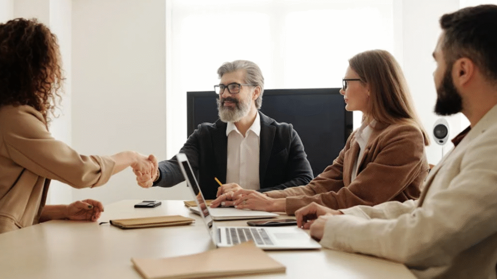 وسّع شبكة علاقاتك المهنية